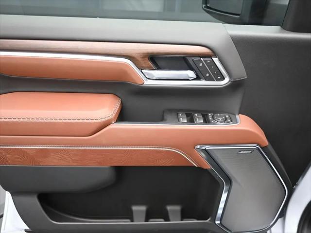 2026 GMC Sierra 2500HD Crew Cab, Standard Bed, Denali Ultimate, 4WD