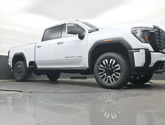 2026 GMC Sierra 2500HD Crew Cab, Standard Bed, Denali Ultimate, 4WD