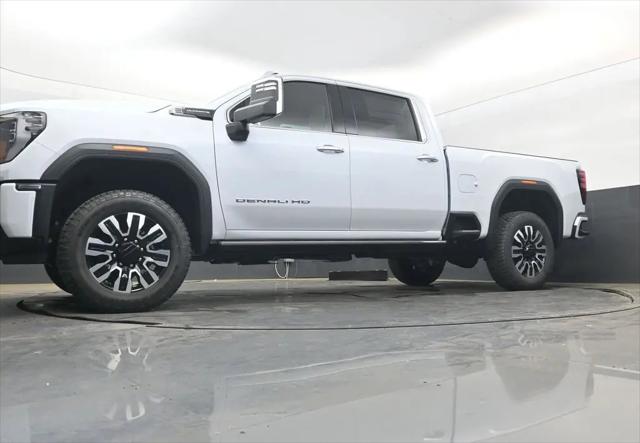 2026 GMC Sierra 2500HD Crew Cab, Standard Bed, Denali Ultimate, 4WD