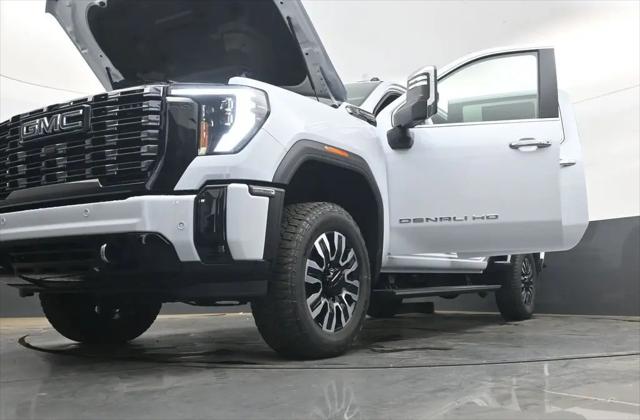 2026 GMC Sierra 2500HD Crew Cab, Standard Bed, Denali Ultimate, 4WD