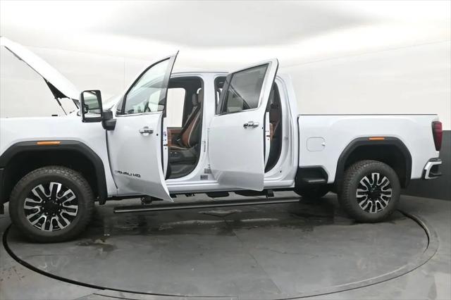 2026 GMC Sierra 2500HD Crew Cab, Standard Bed, Denali Ultimate, 4WD
