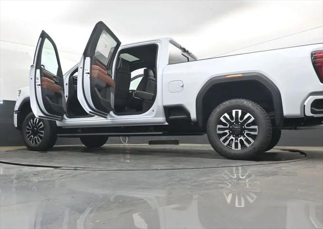 2026 GMC Sierra 2500HD Crew Cab, Standard Bed, Denali Ultimate, 4WD