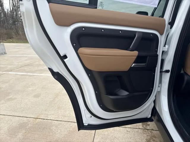 2026 Land Rover Defender P400 X-Dynamic SE