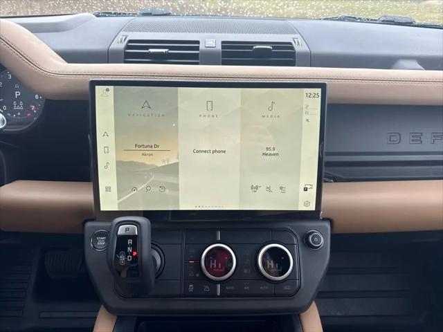 2026 Land Rover Defender P400 X-Dynamic SE