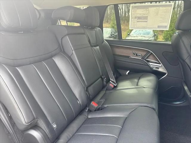 2026 Land Rover Range Rover P400 SE 7 Seat