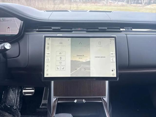 2026 Land Rover Range Rover P400 SE 7 Seat
