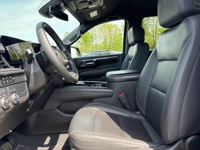 2025 Chevrolet Suburban 4WD Z71