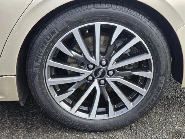 2017 Lincoln Continental Select