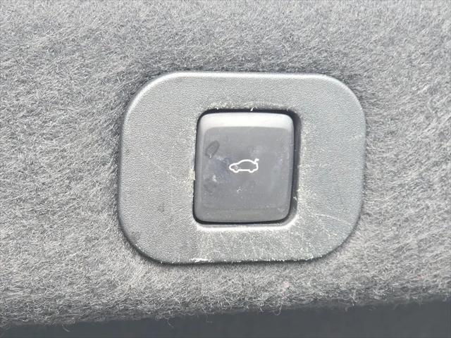 2017 Lincoln Continental Select