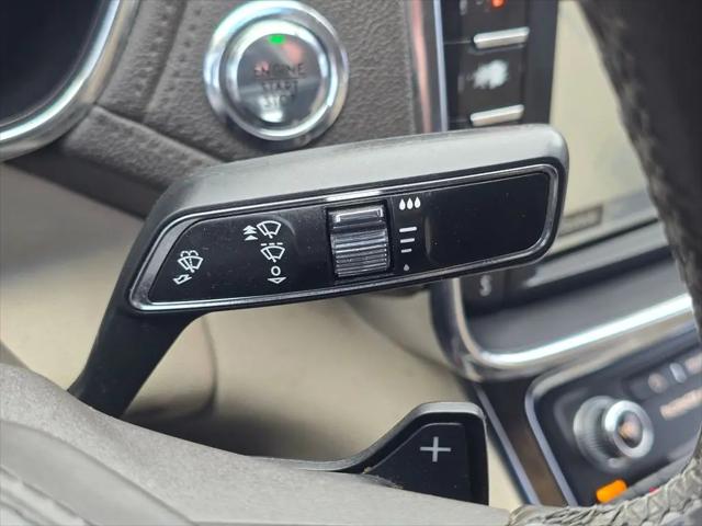 2017 Lincoln Continental Select