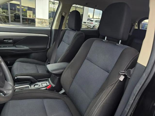2018 Mitsubishi Outlander ES