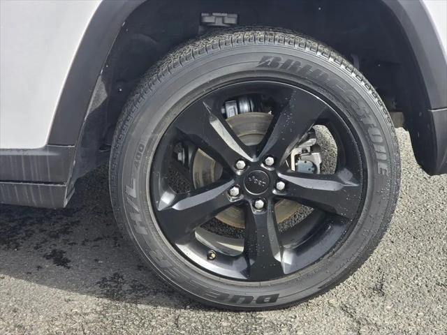 2023 Jeep Grand Cherokee Altitude 4x4