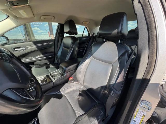 2017 Chrysler 300 Limited AWD
