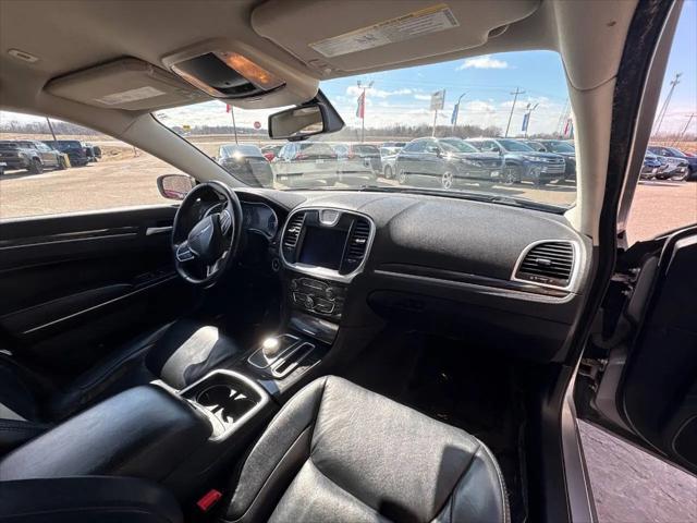 2017 Chrysler 300 Limited AWD