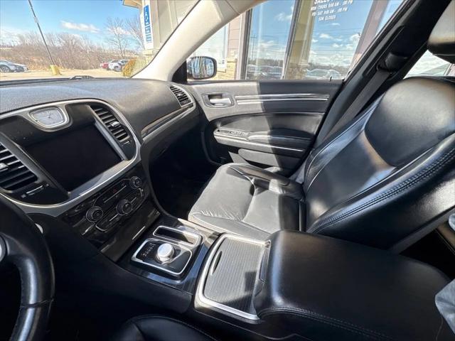 2017 Chrysler 300 Limited AWD
