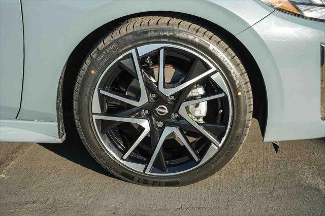 2024 Nissan Sentra SR Xtronic CVT