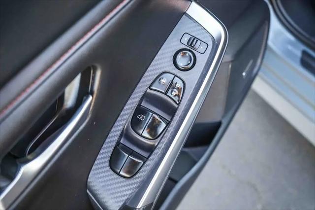 2024 Nissan Sentra SR Xtronic CVT