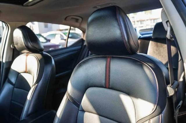 2024 Nissan Sentra SR Xtronic CVT