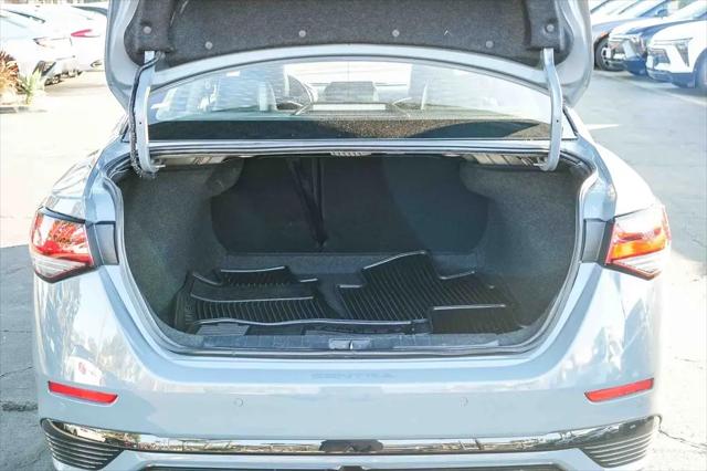 2024 Nissan Sentra SR Xtronic CVT