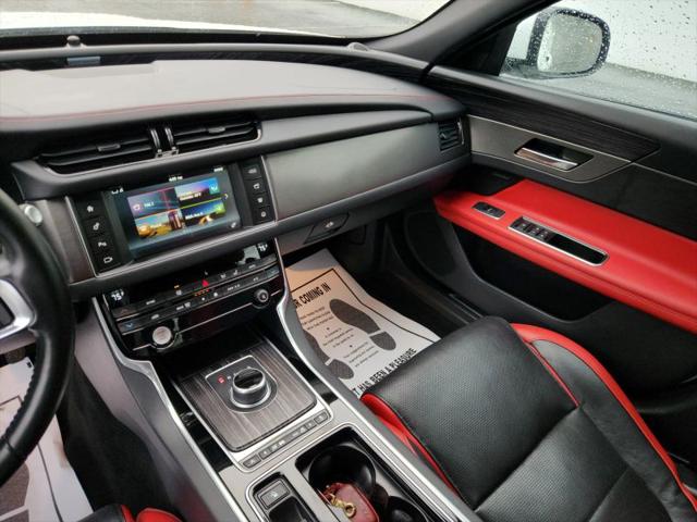 2017 Jaguar XF S