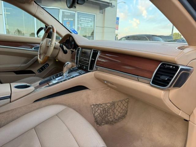 2011 Porsche Panamera Base
