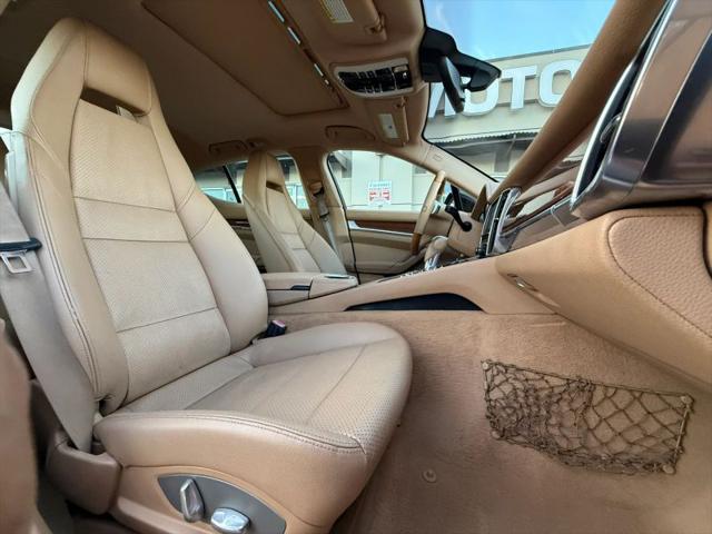 2011 Porsche Panamera Base
