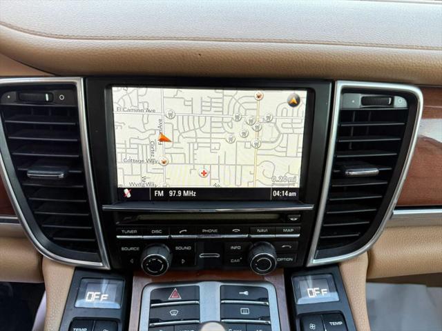 2011 Porsche Panamera Base