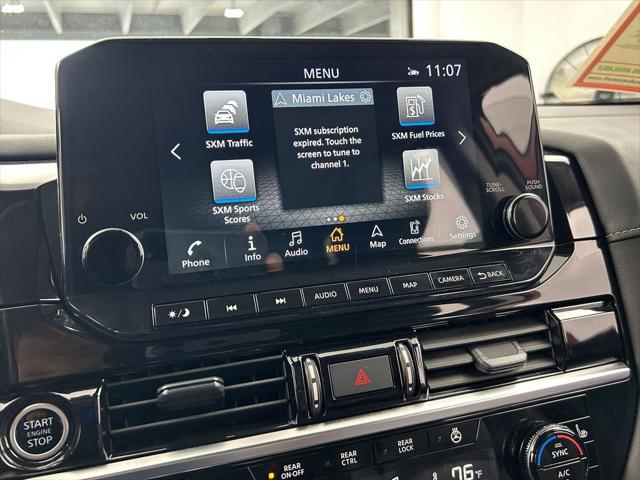 2024 Nissan Pathfinder SL FWD