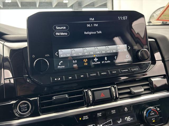 2024 Nissan Pathfinder SL FWD