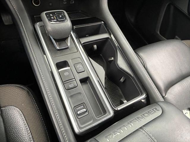 2024 Nissan Pathfinder SL FWD