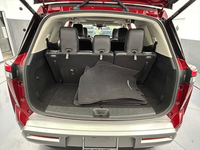 2024 Nissan Pathfinder SL FWD