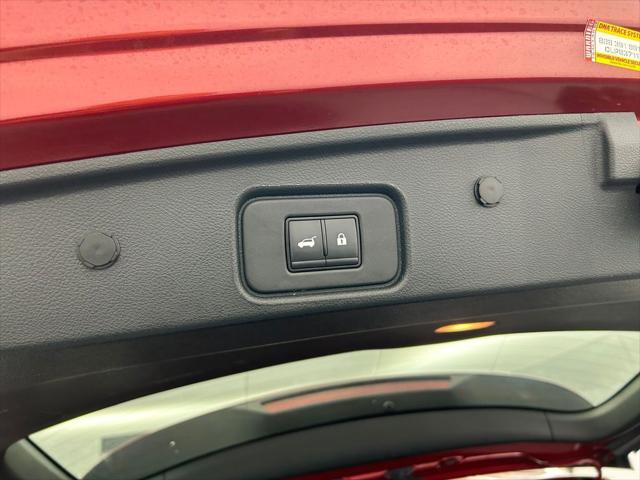 2024 Nissan Pathfinder SL FWD