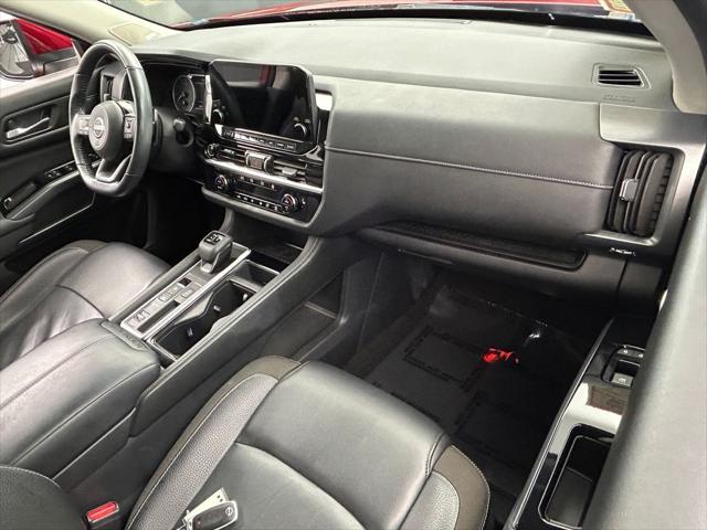 2024 Nissan Pathfinder SL FWD