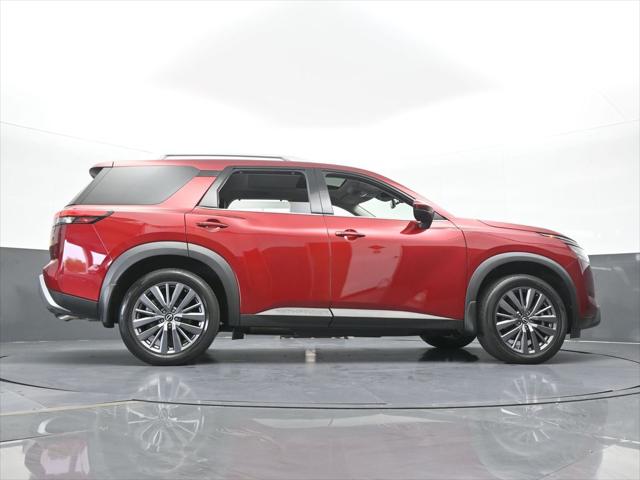 2024 Nissan Pathfinder SL FWD