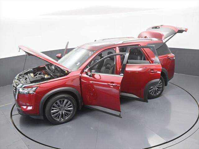 2024 Nissan Pathfinder SL FWD
