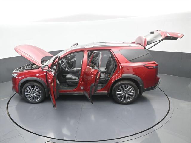 2024 Nissan Pathfinder SL FWD