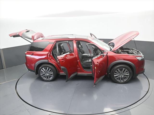 2024 Nissan Pathfinder SL FWD