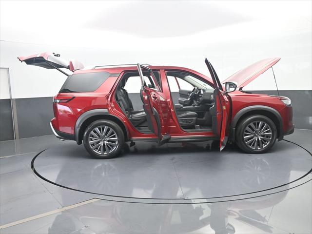 2024 Nissan Pathfinder SL FWD