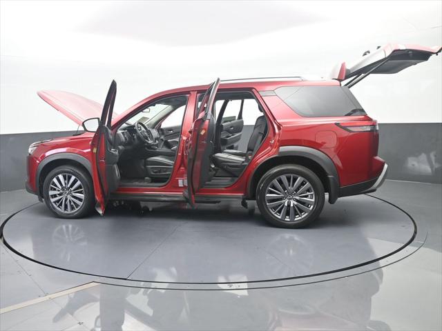 2024 Nissan Pathfinder SL FWD