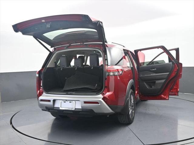 2024 Nissan Pathfinder SL FWD