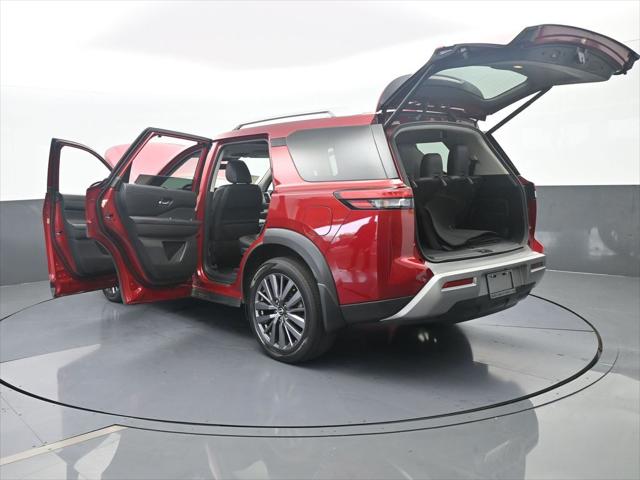 2024 Nissan Pathfinder SL FWD