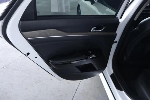2023 Kia K5 EX
