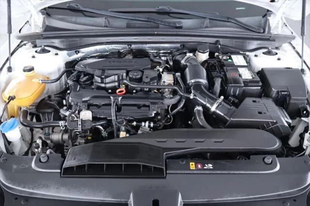 2023 Kia K5 EX