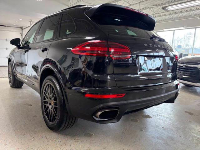 2017 Porsche Cayenne Platinum Edition