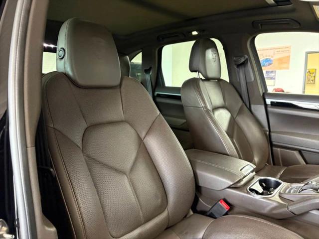 2017 Porsche Cayenne Platinum Edition