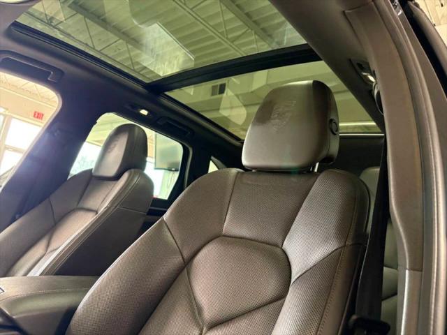 2017 Porsche Cayenne Platinum Edition