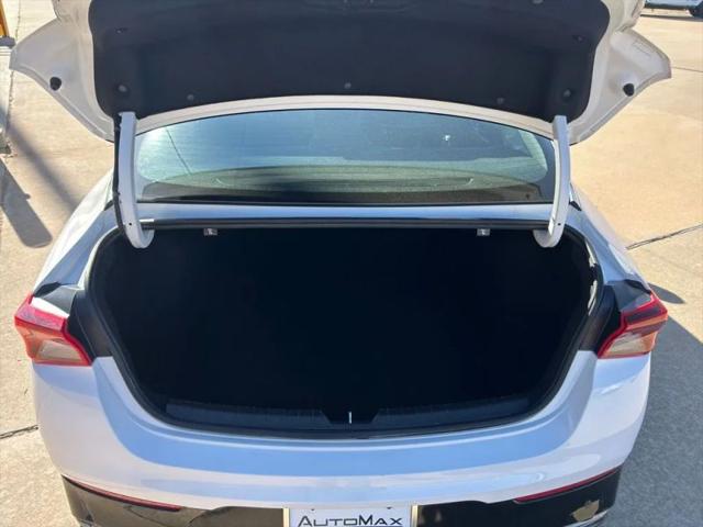 2023 Kia K5 LXS