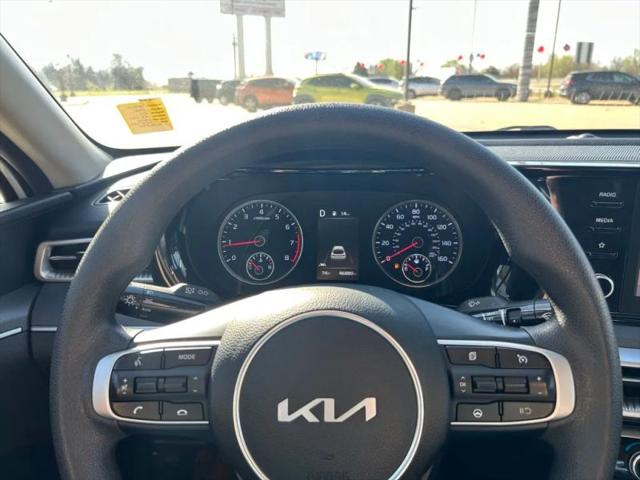 2023 Kia K5 LXS