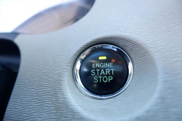 2012 Toyota Sienna XLE V6 8 Passenger