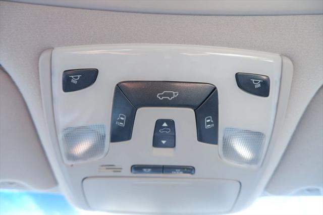 2012 Toyota Sienna XLE V6 8 Passenger